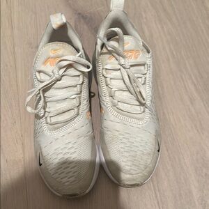 Nike AirMax 270 sneakers